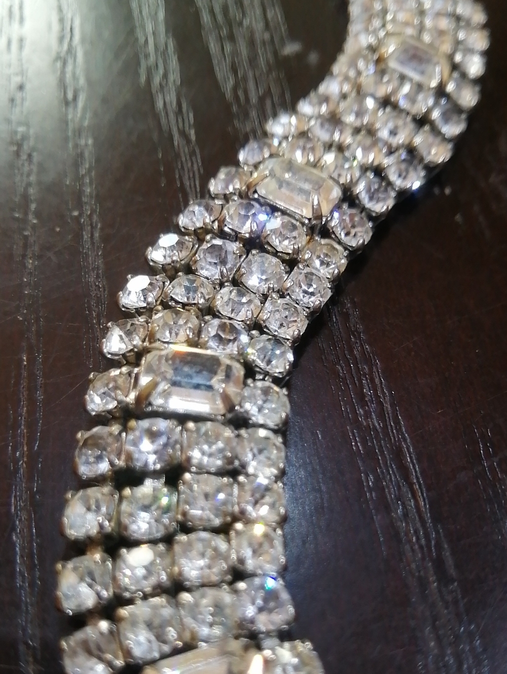 Weiss Sparkling Crystals Vintage Designer's Bracelet 7.25" Long - Picture 4 of 8